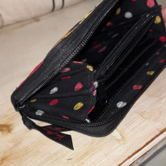 🌸Vera Bradley Havana Rose Black Floral Quilted Colorful Zip Wallet Like New - Picture 3 of 9